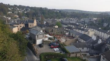 A view from Tavistock town centre, taken from the Tavistock Viaduct.